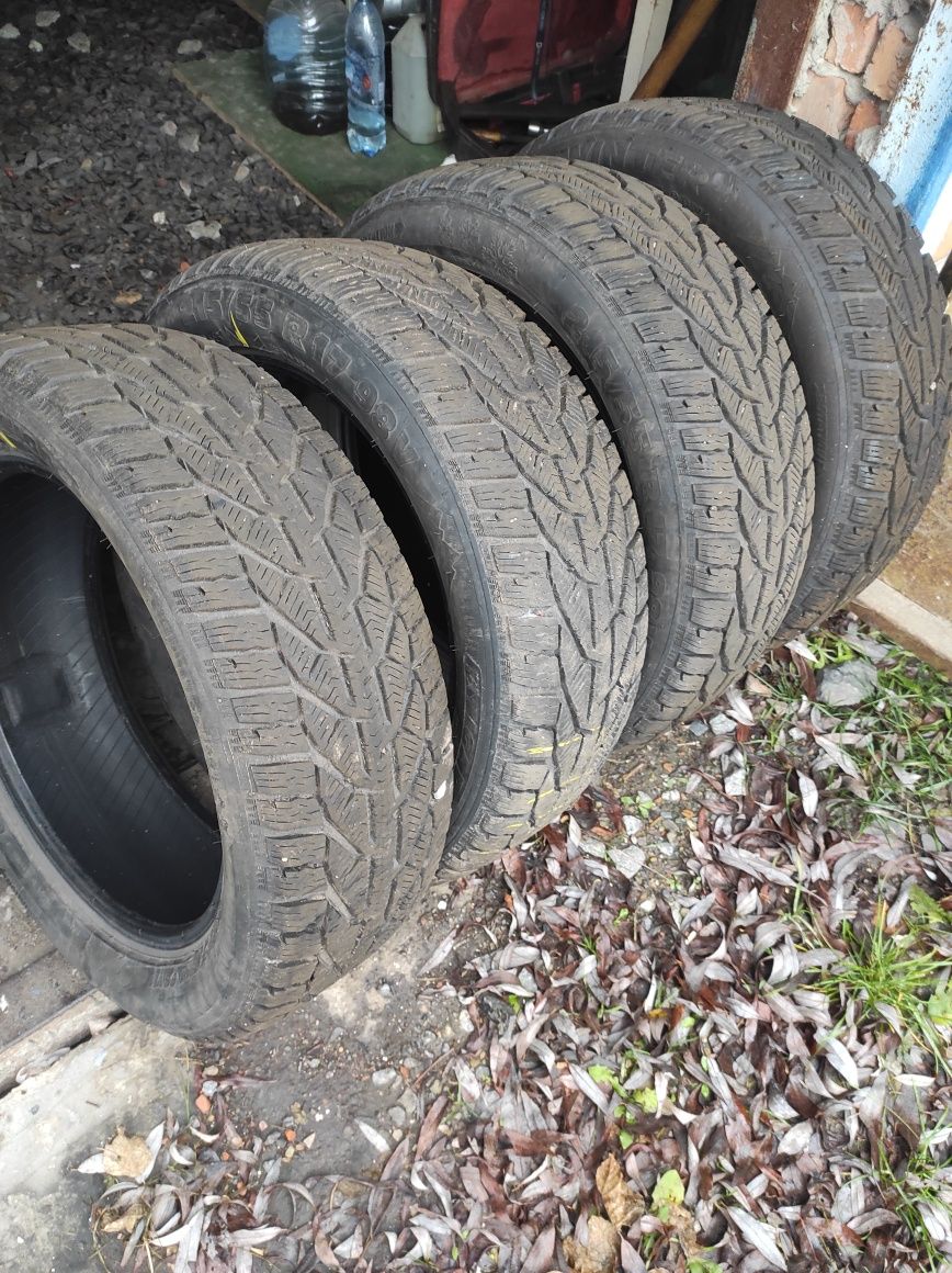 Резина Tigar winter 215/55 r17 98v