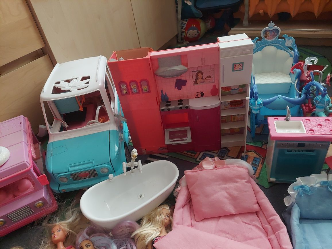 Barbie i nie tylko kamper konie kareta meble lalki numnons