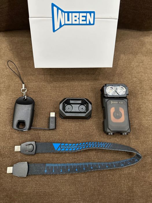 Wuben X3 EDC червоне світло ліхтарик з безпровідною зарядкою