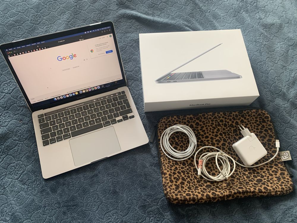 MacBook Pro 13, 2020 Stan bardzo dobry + gratisy !