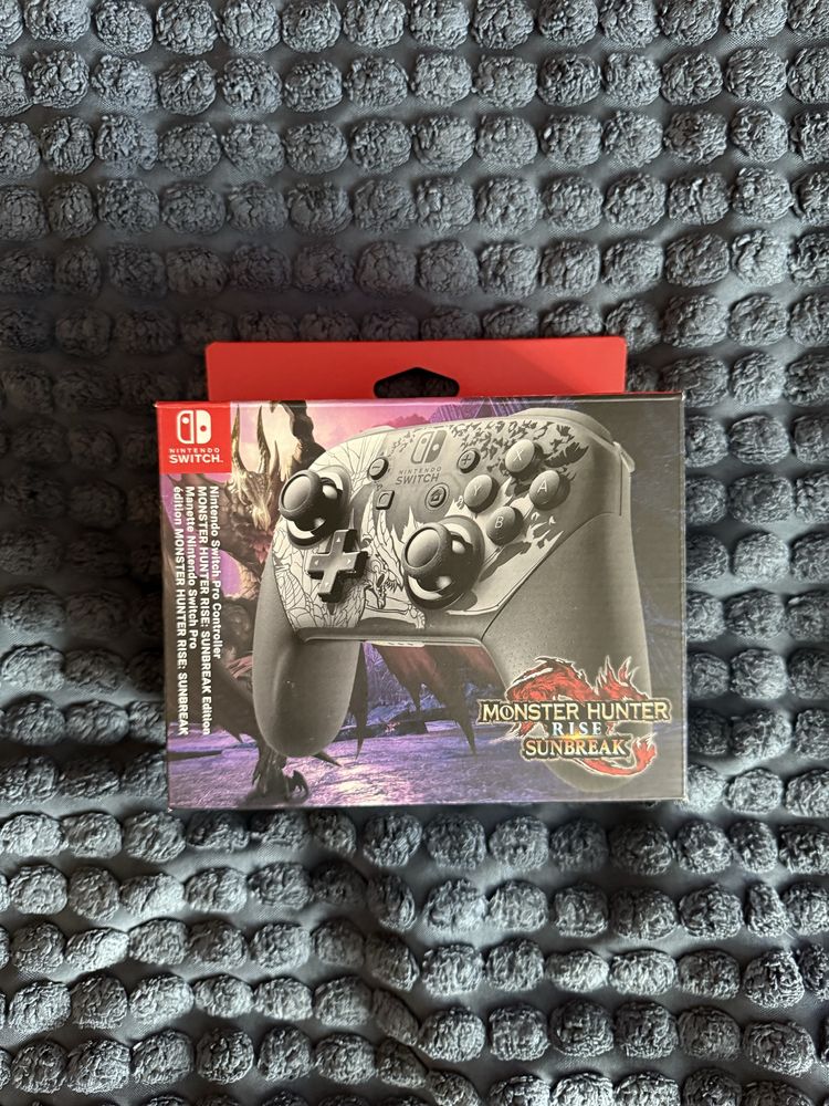 Nintendo Switch OLED + akcesoria