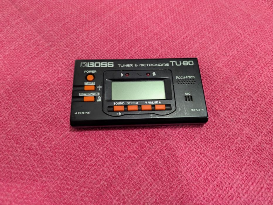 Afinador e metrónomo Boss