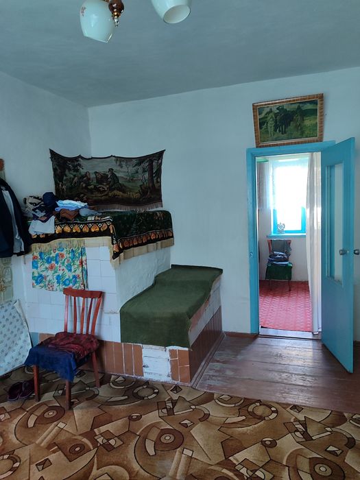 Продається добротний цегляний будинок в селі Лумля