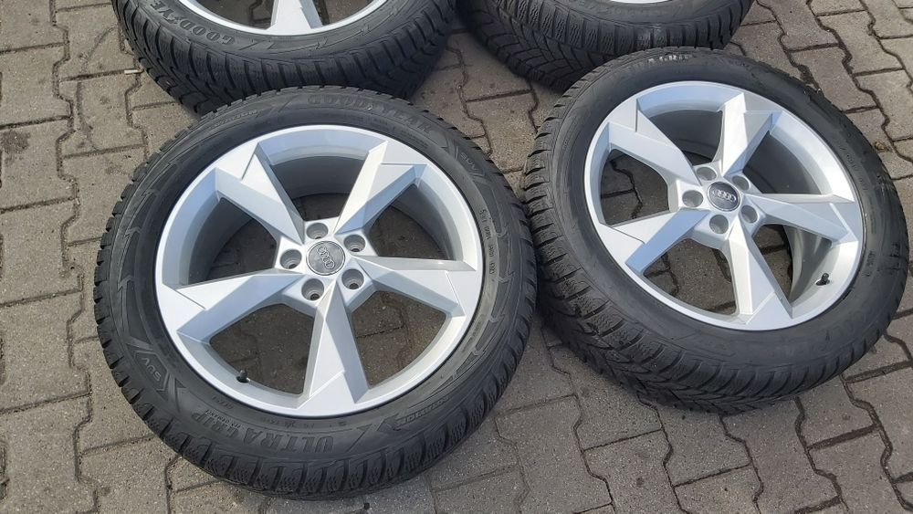 Koła zimowe Audi Q3 Q5  Oryginał 235/50R19  2020 rok jak nowe