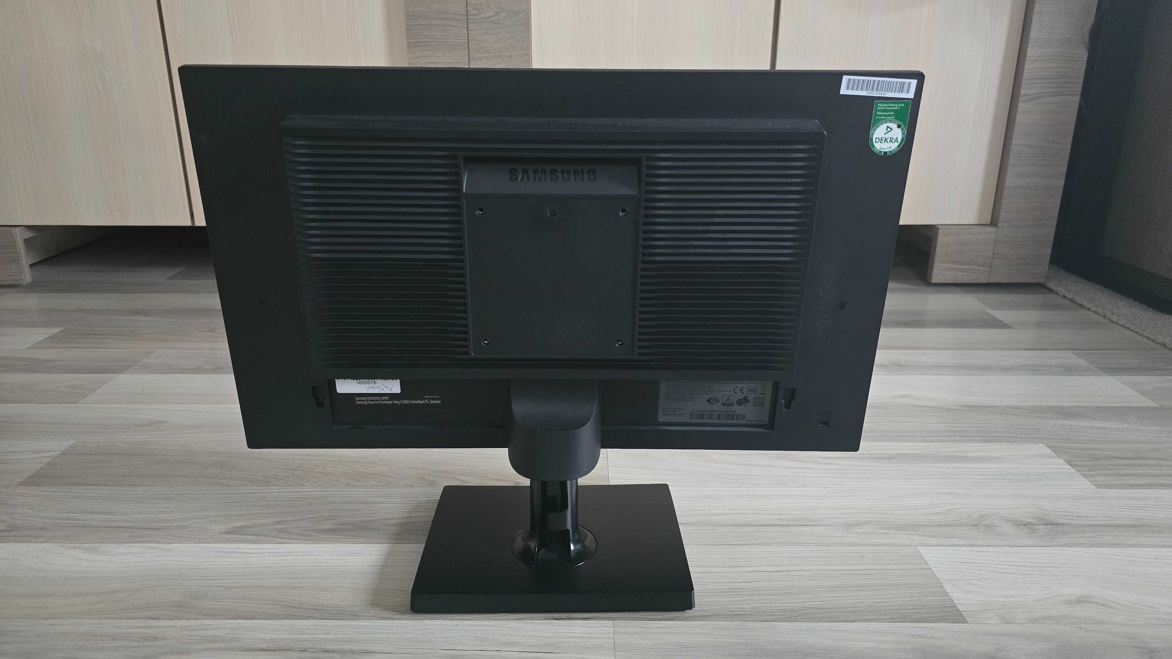 Monitor SAMSUNG 21,5" LED Full HD 5 ms 60 Hz S22E200B czarny