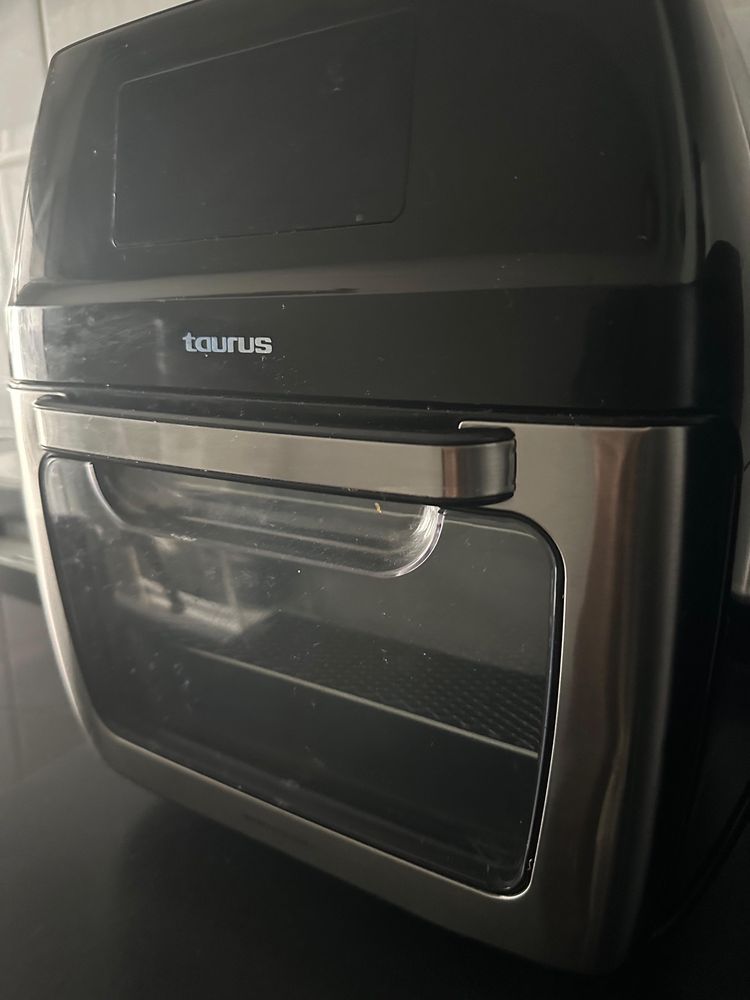Vende se Air Fryer
