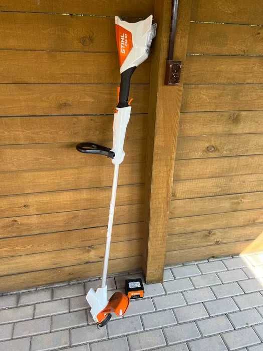 Kosa, podkaszarka Stihl (dwa akumulatory)- wynajem z dowozem 24h/7