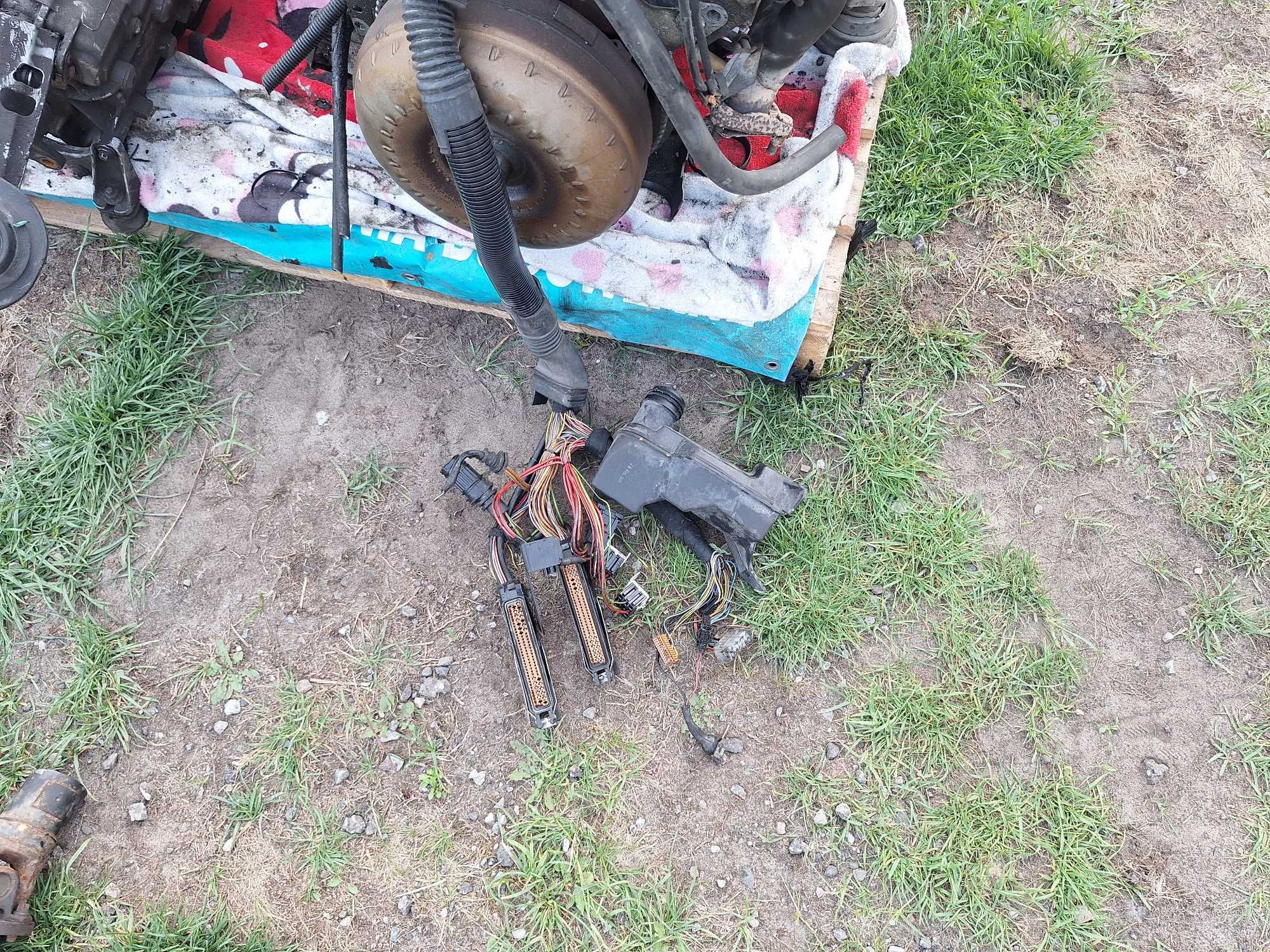 Silnik m52 jeden vanos do BMW e36 e39 na części głowica wałki miska