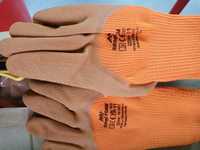 Перчатки,рукавицы пена теплая оранжевая не полный облив (11 размер)