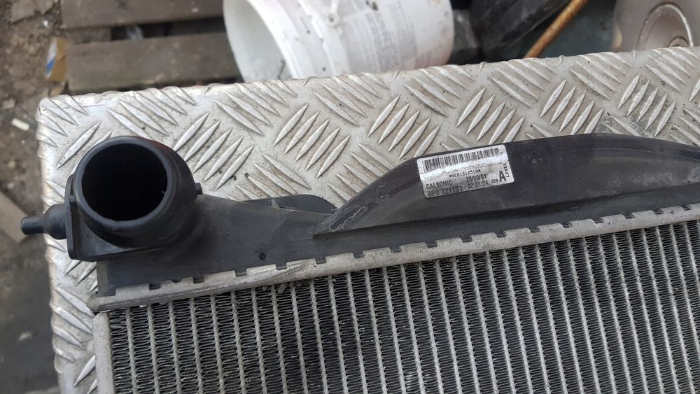 Audi A4 B6 1.9 Tdi chłodnica Wody