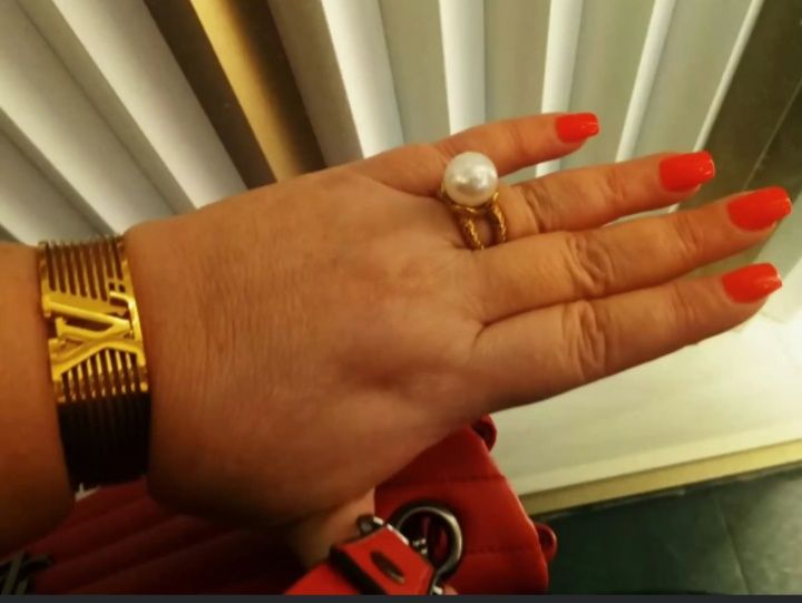 Pulseira Louis Vuitton dourada aço