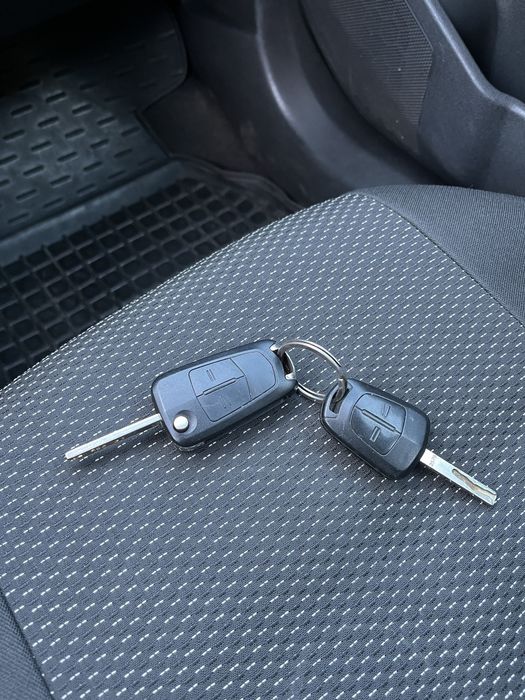 Продам Opel Astra H