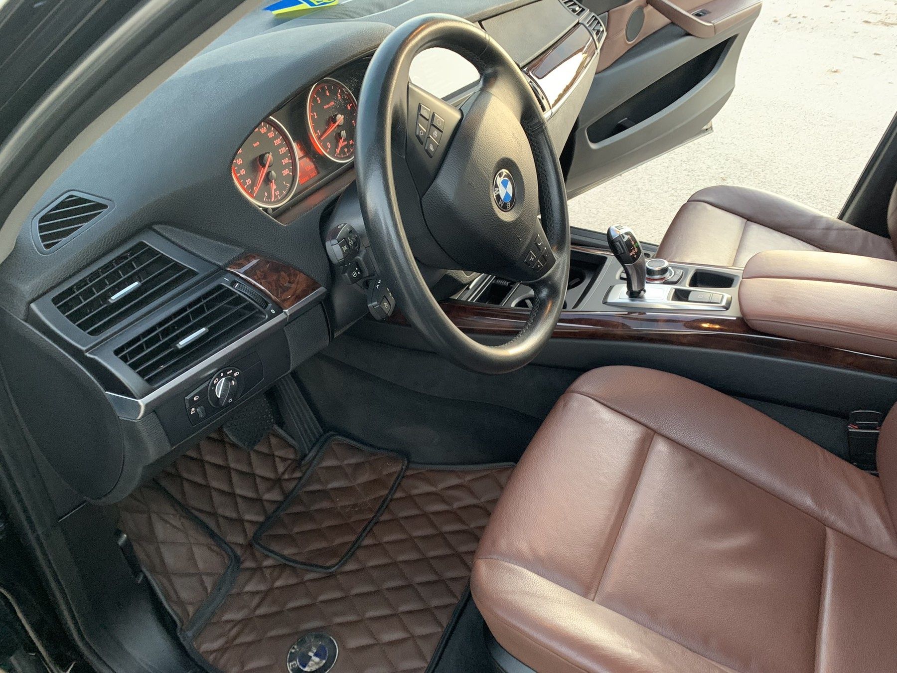 Продам BMW X5 е70 Biturbo