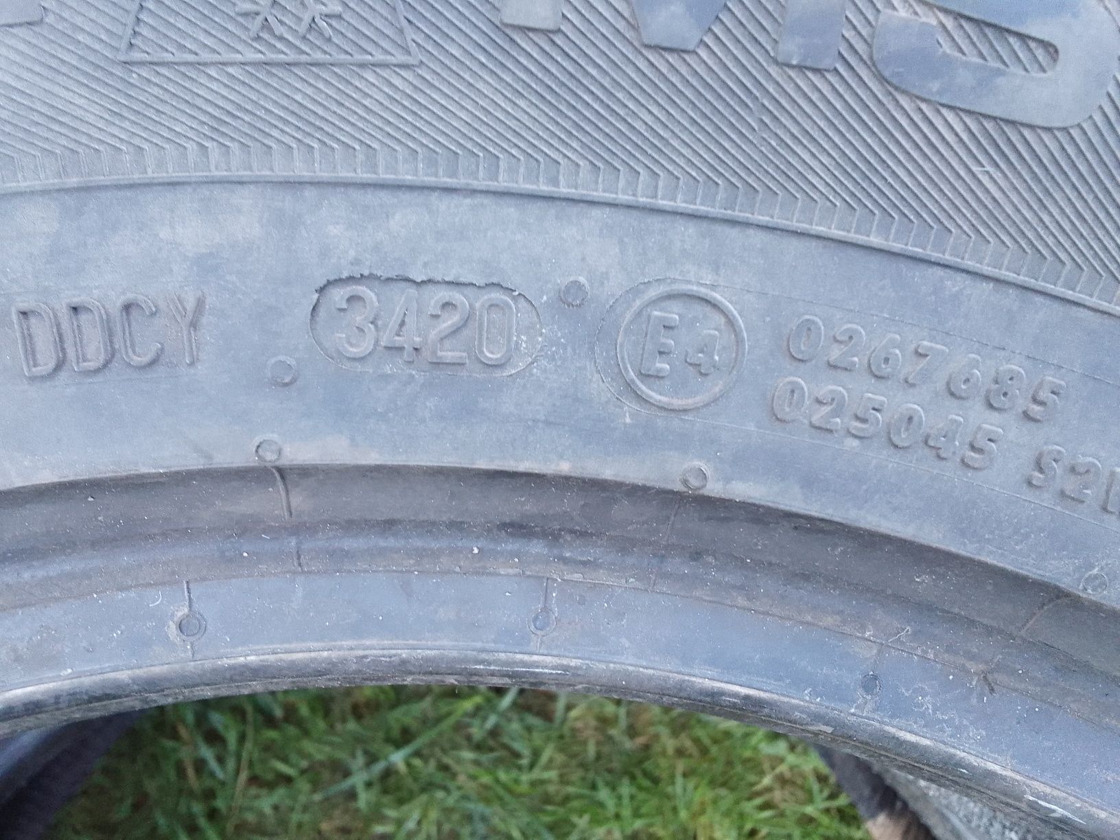 2 Opony zimowe 215/65r16 UNIROYAL 2020r 5.5mm