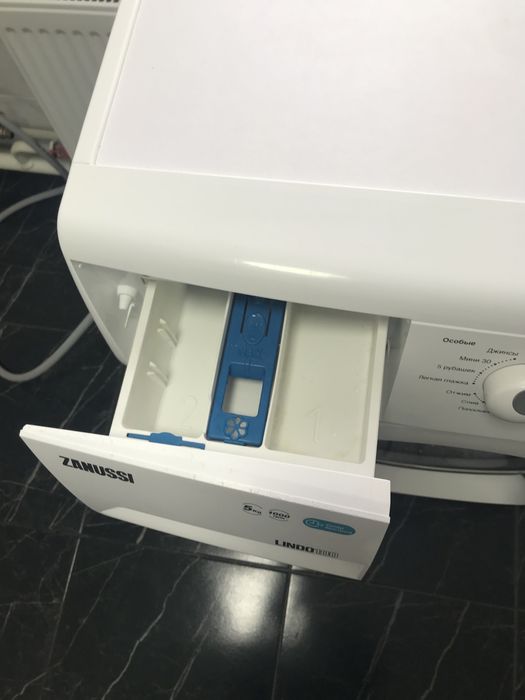 Пральна машина Zanussi 5кг