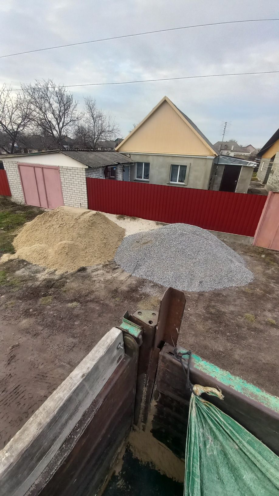 Сипучі матеріали щебінь,пісок,відсів доставка