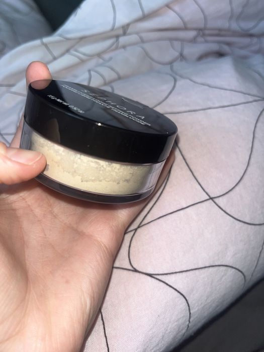 Transparentny sypki puder matujący i utrwalający Sephora