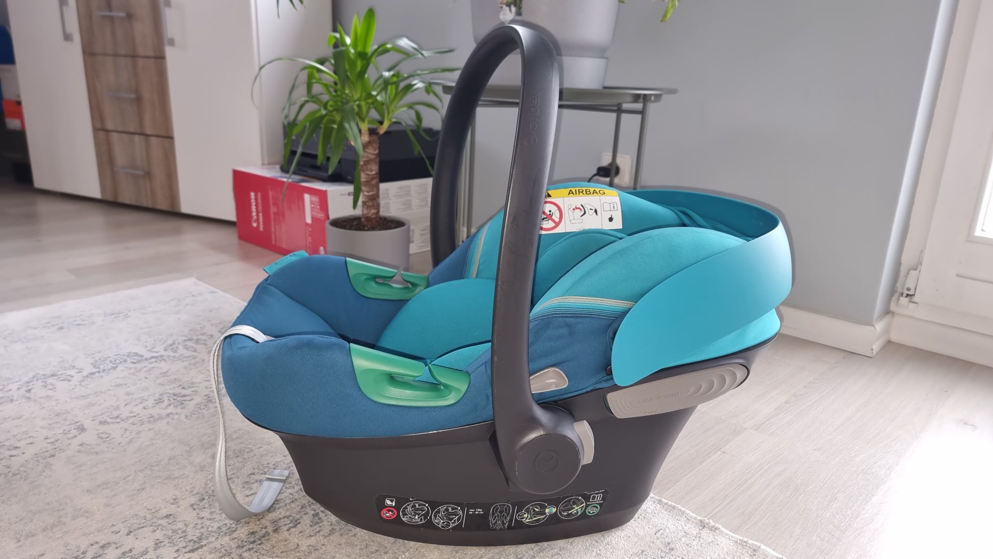 Автокрісло  Cybex Aton S2