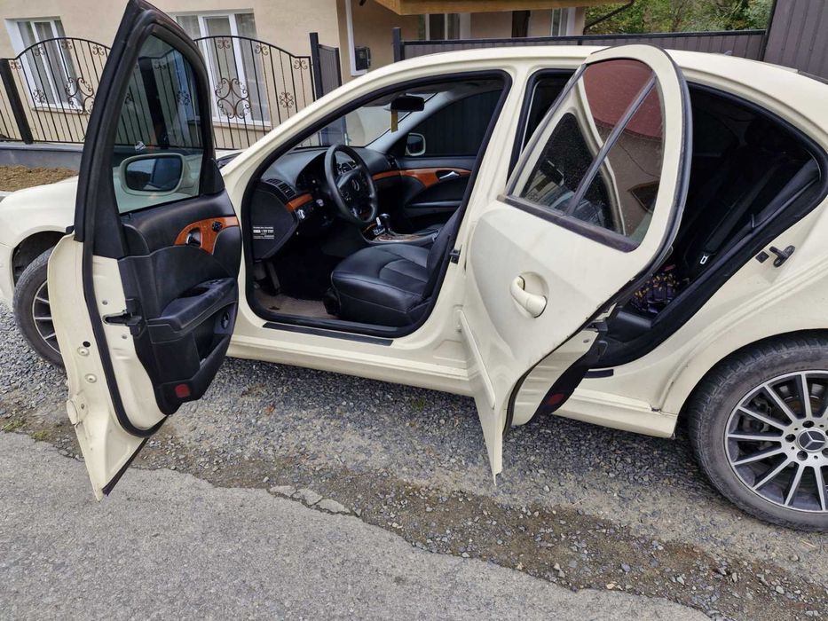 Mercedes-Benz E-Class W211 2007