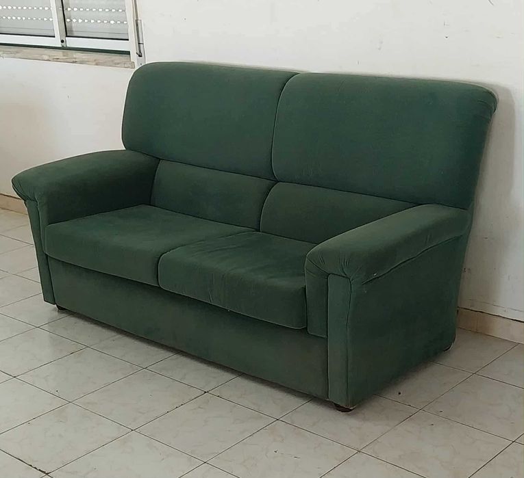 Sofá de 2 Lugares (Veludo) com Cama (180 x 80 cm)