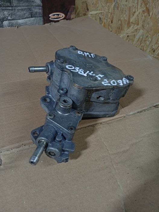 Темдемний , вакуумний насос тнвд топливна VW Audi 1.9/2.0 tdi