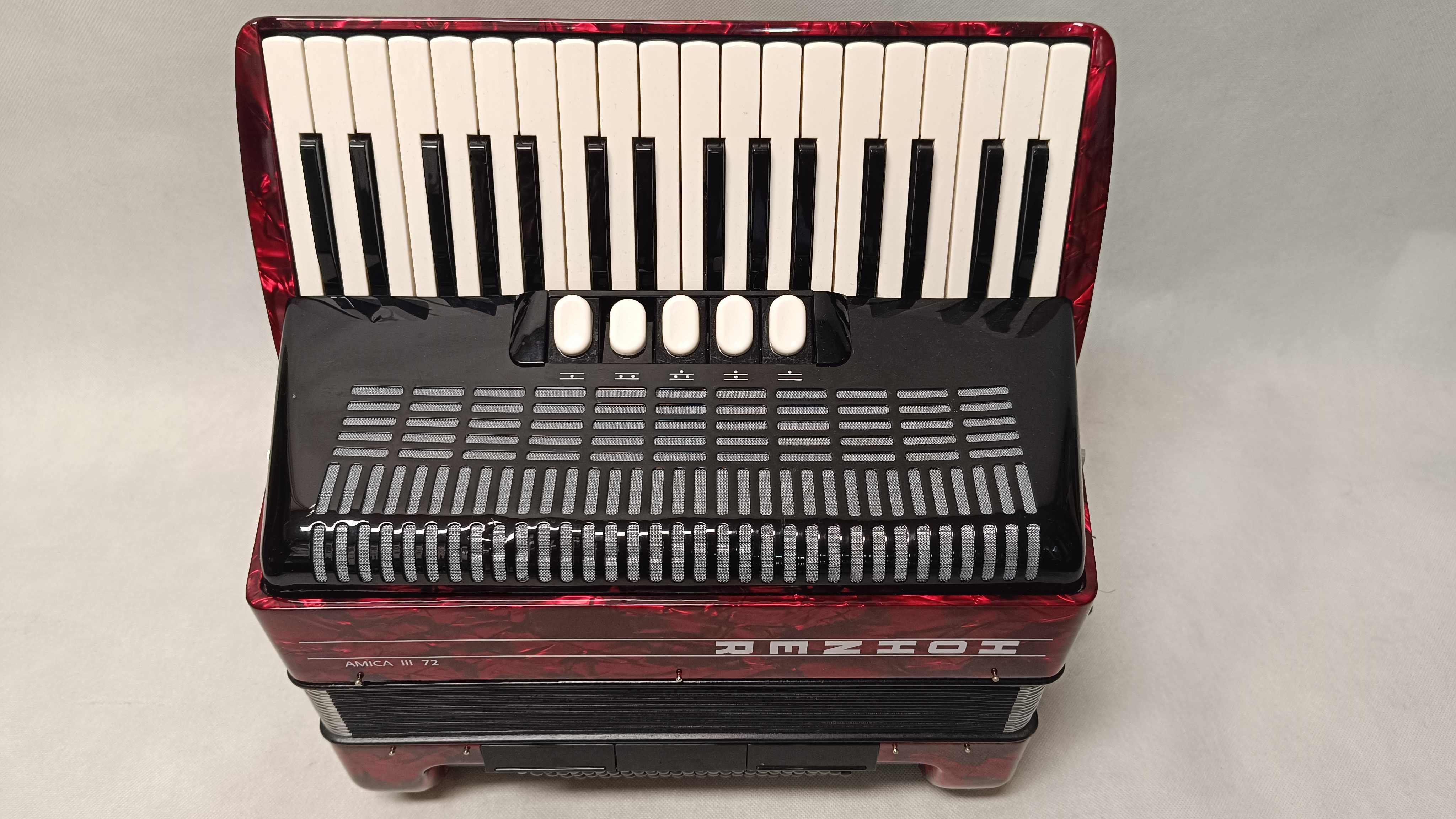 Akordeon HOHNER Amica III 72 Bas