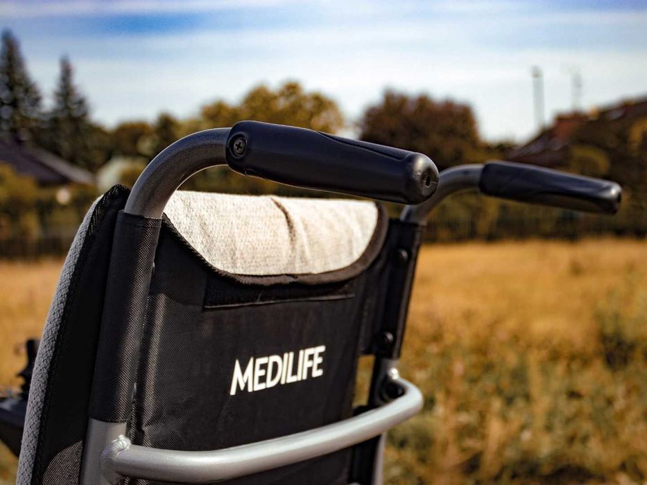 Darmowy ZA DARMO LEKKI  Wózek inwalidzki elektryczny MEDILIFE O2