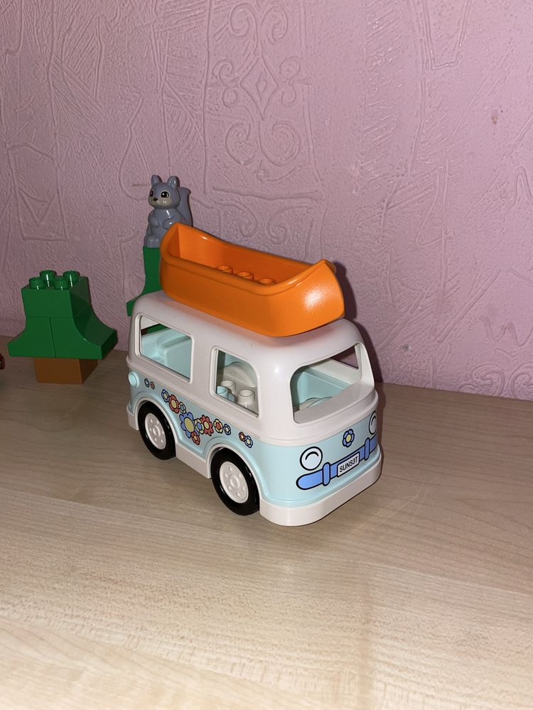 Лего Lego Duplo Семейное приключение на микроавтобусе 10946