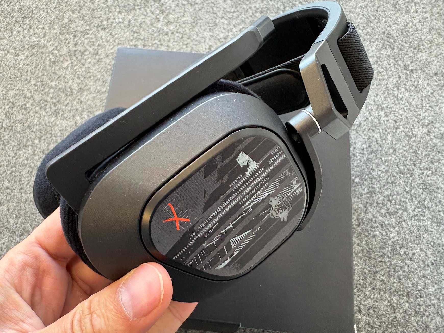 Corsair HS80 RGB Wireless (call of duty black ops 6 edition)