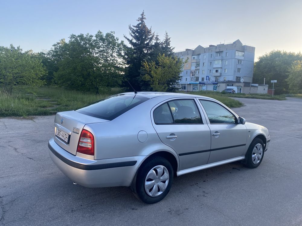 SKODA Octavia 2.0 mpi бензин