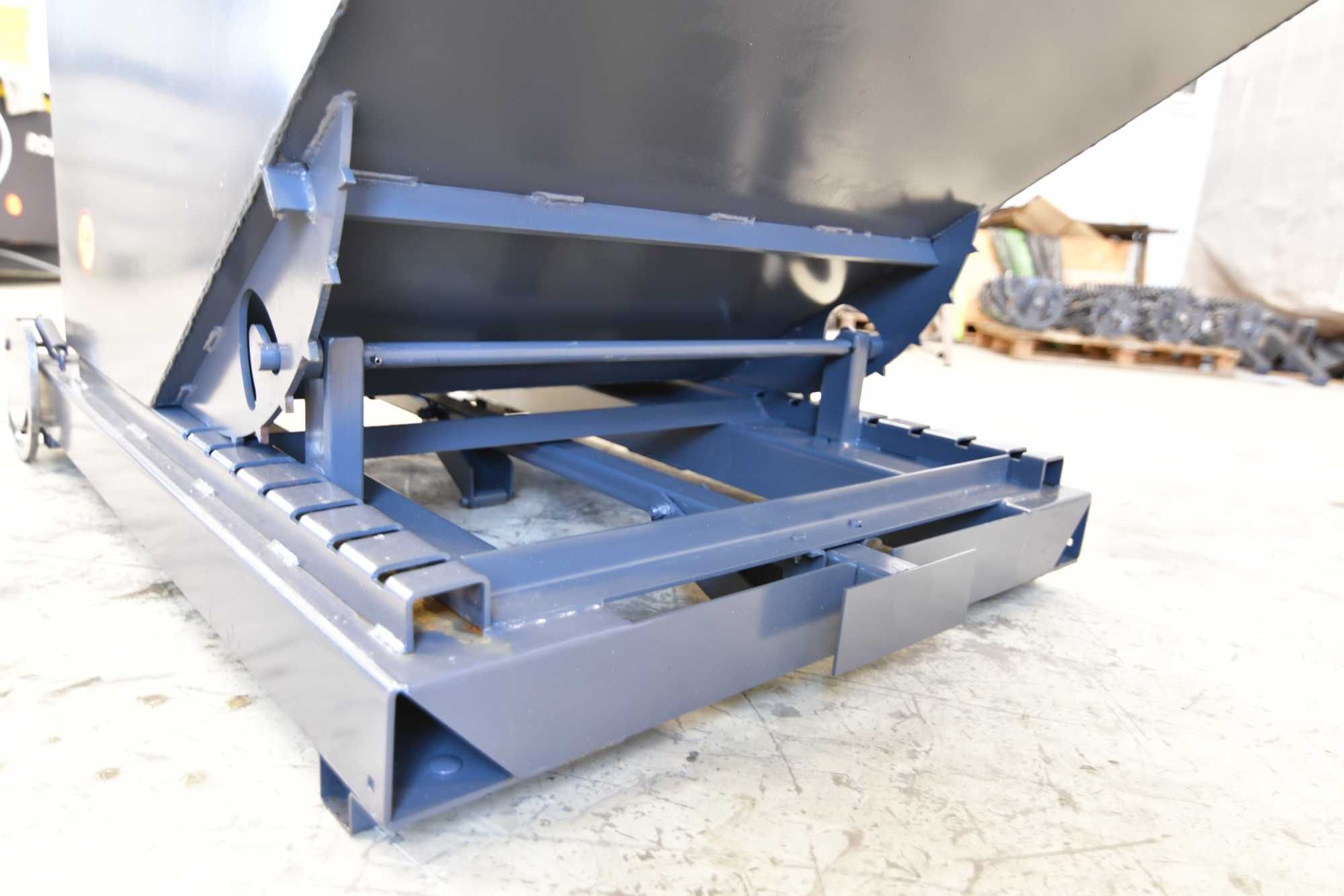 Kontener / Kontener samowyładowczy / Pojemnik metalowy / Koleba 1100L