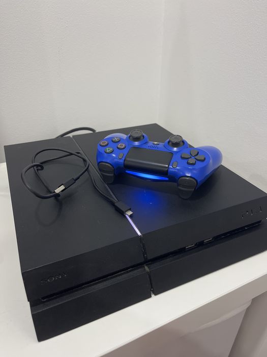 PS4 FAT + comando original - Pronta para jogar