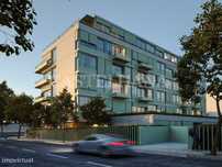 Apartamento T3 com área exterior no Campo Alegre