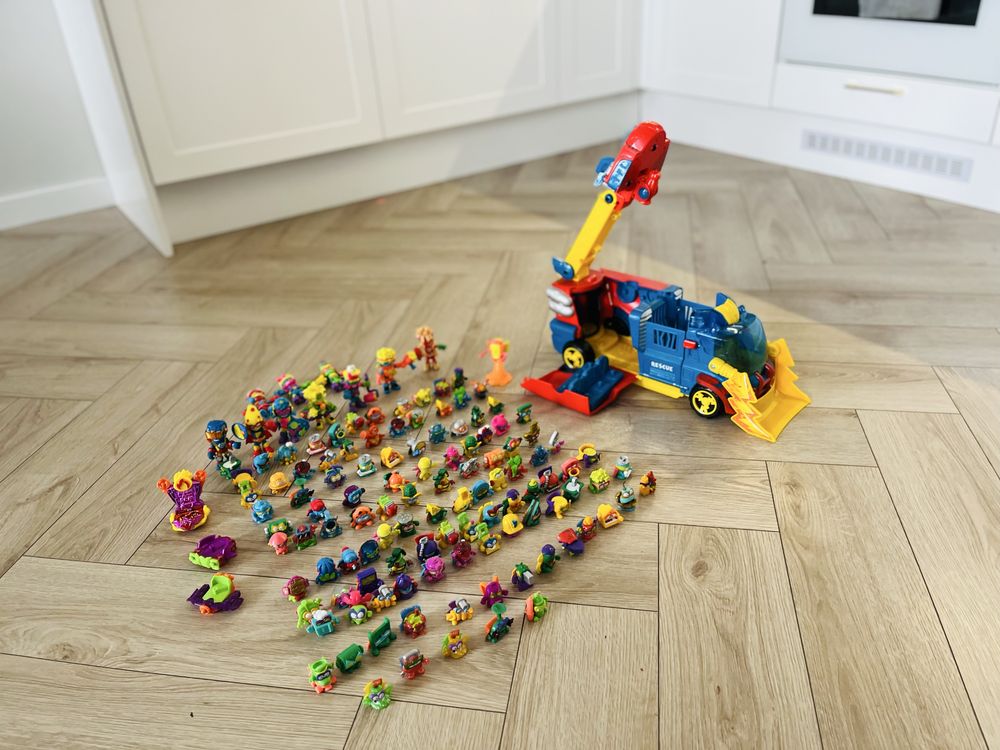 Superthings ciężarówka Rivals of Kaboom plus 130 THINGSÓW