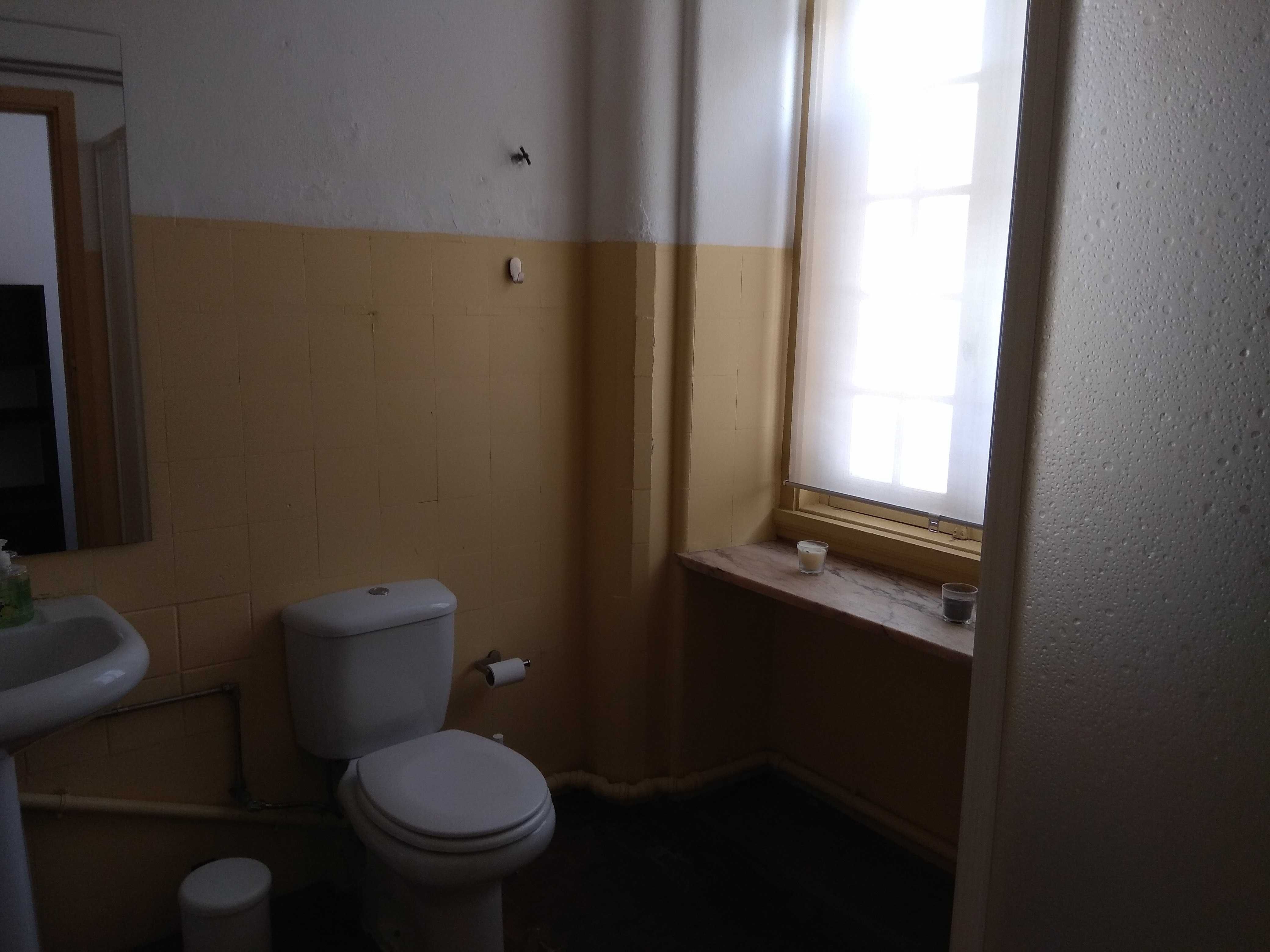 Quarto Estudante Rapariga em T2