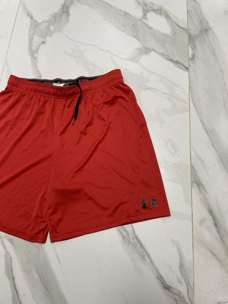 Чоловічі шорти L under armour оригінал