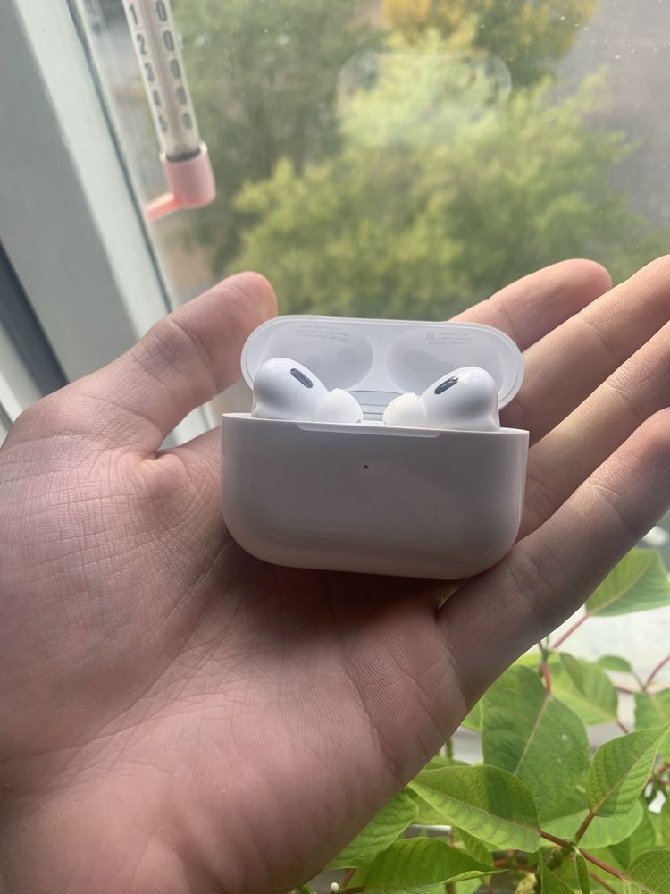 AirPods Pro 2 поколение A2698 A2699 A2700 MQD83ZM/A