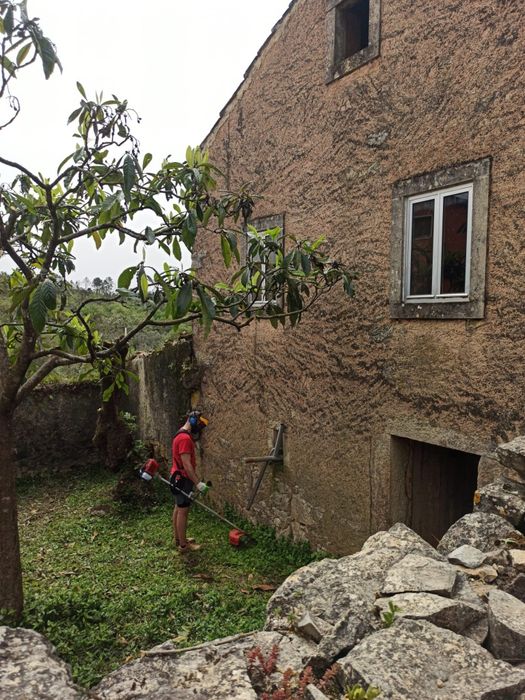 Pedras de cantaria antigas - para janelas