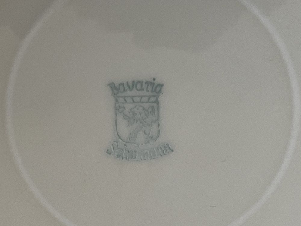 Bavaria, porcelanowy zestaw śniadaniówka dwa talerzyki i filiżanka