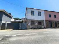 Moradia T4 para venda