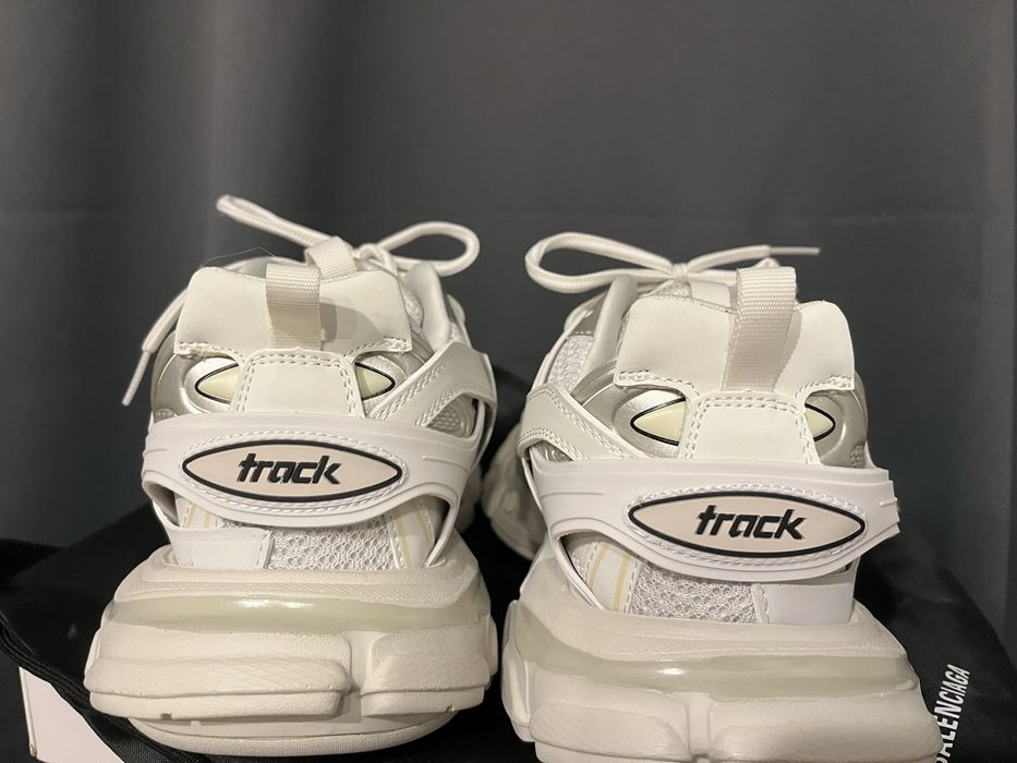 Buty baleciaga track