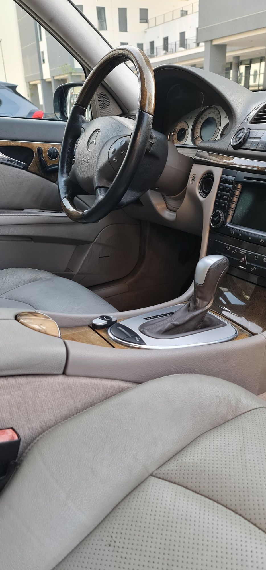 Mercedes-Benz E200 compressor versão Avantgarde