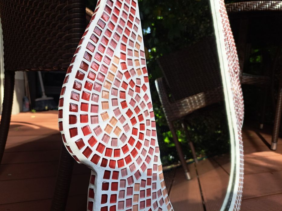 Lustro ścienne z ramą mozaikową