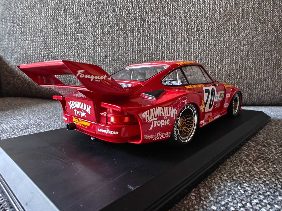Norev 1:18 Porsche 935 Hawaiian Tropic nowy komplet box
