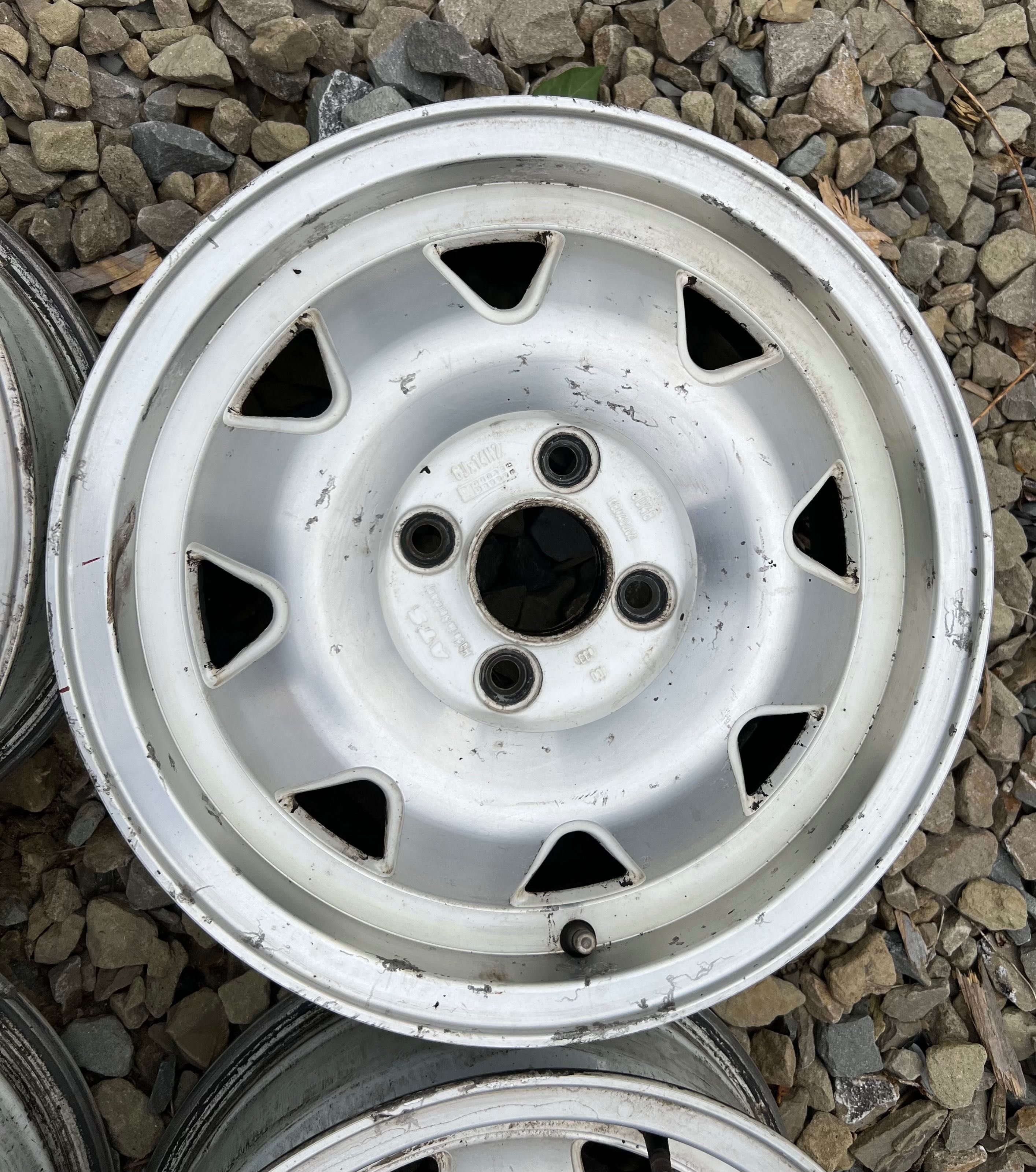 Alufelgi 14 ATS White Edition 4x100 VW Golf Seicento BMW E21 E30 Honda