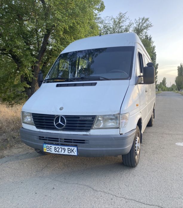 Грузопассажирский мікроавтобус мерседес спрінтер MersedesBenz Sprinter