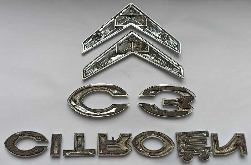 Napis emblemat Citroen C3 05-09r