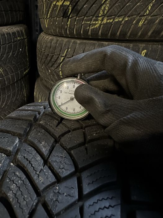 2x zimowe 195/50R16 Goodyear UltraGrip Performance cena za parę 7mm