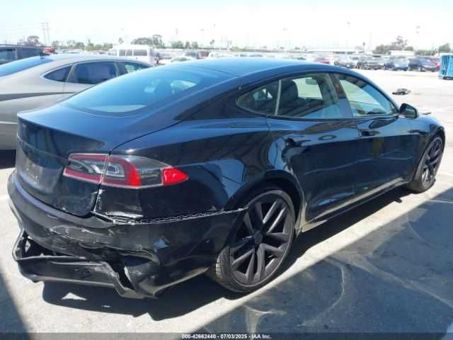 Tesla Model S Long Range Dual Motor All-wheel Drive 2021  *