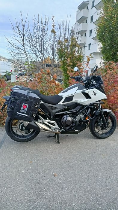 Honda NC750X DCT model 2025 rok
